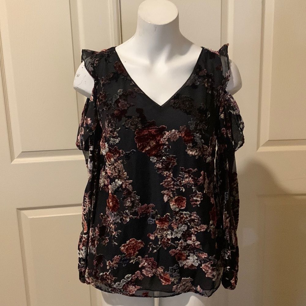 WHBM cold shoulder blouse. XS